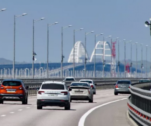 Грузовики могут поехать по Крымскому мосту уже до Нового года