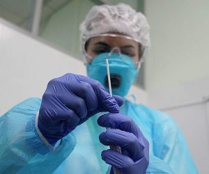 Роспотребнадзор сообщил о выявлении в РФ штамма коронавируса «Кракен»
