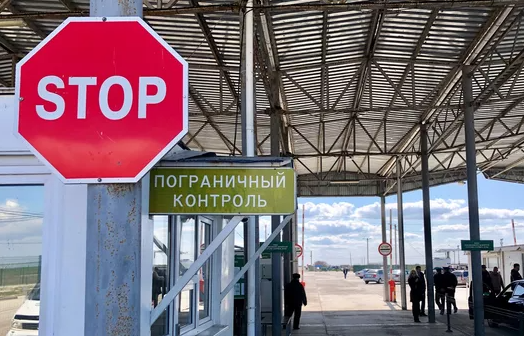 Что происходит на севере Крыма и как работают пункты пропуска